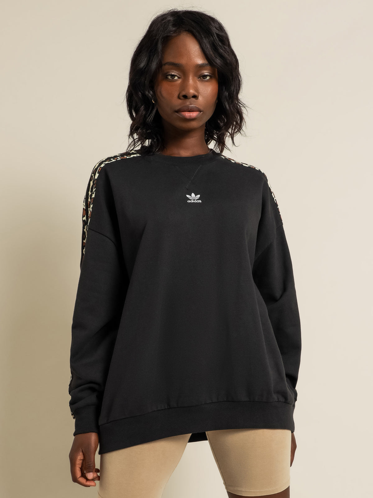 Crew Sweatshirt in Black &amp; Leopard Print