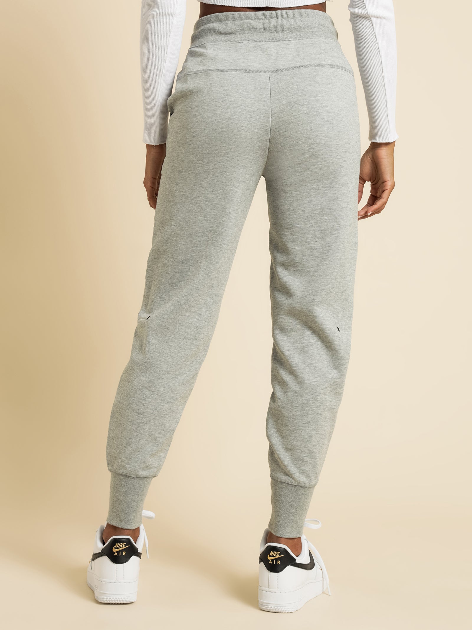 Nike Solo Swoosh Men's Fleece Pants | Millennium Shoes