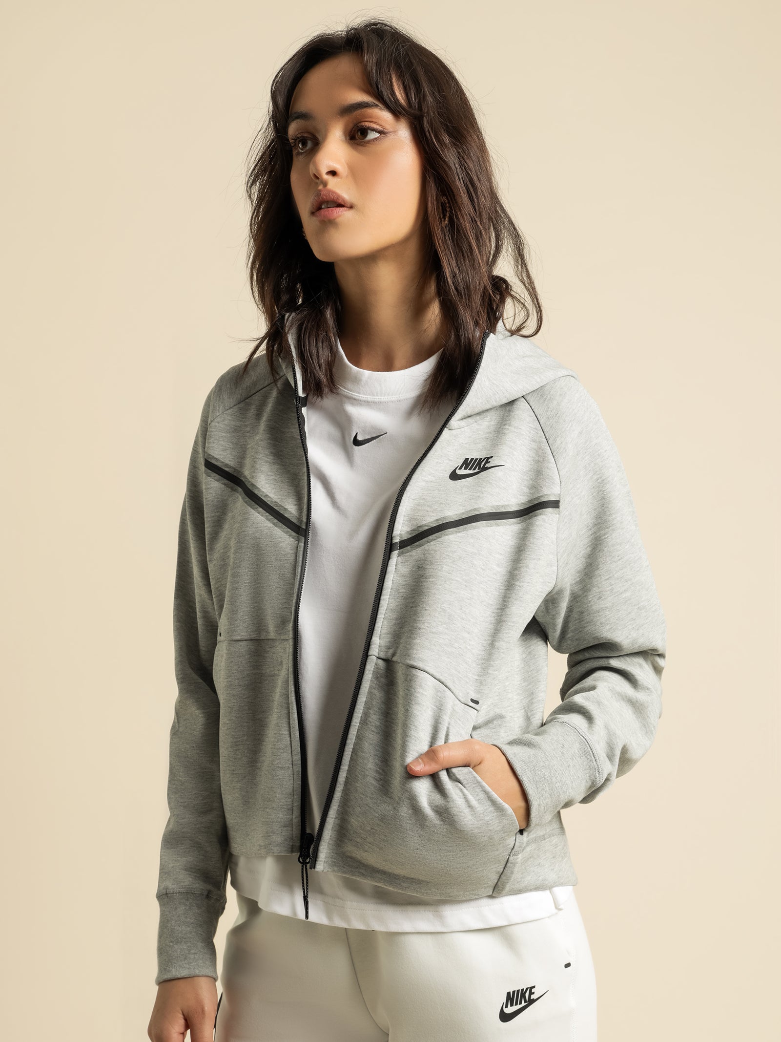 gray nike sweatsuit women's