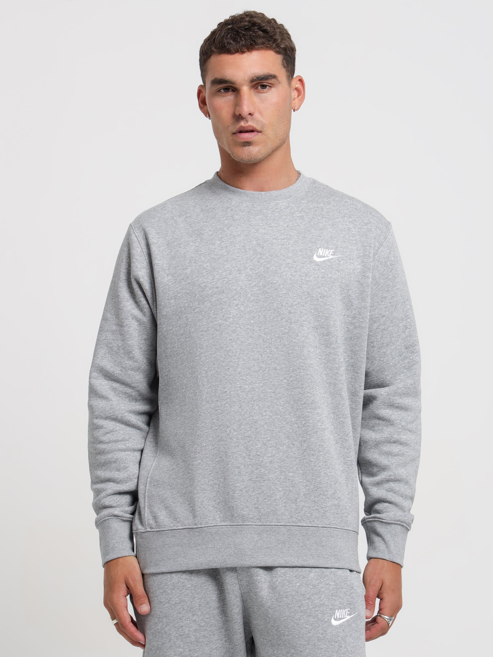 Nike Sportswear Club Crew Sweat Grey Glue Store