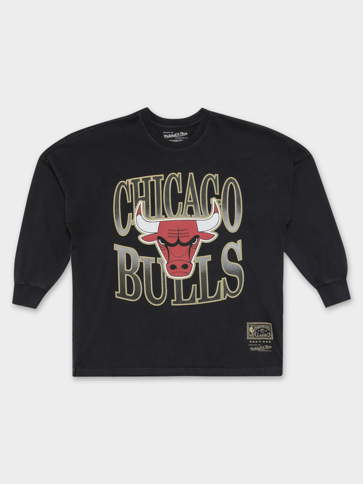 Vintage Bulls Oversized Crew in Black