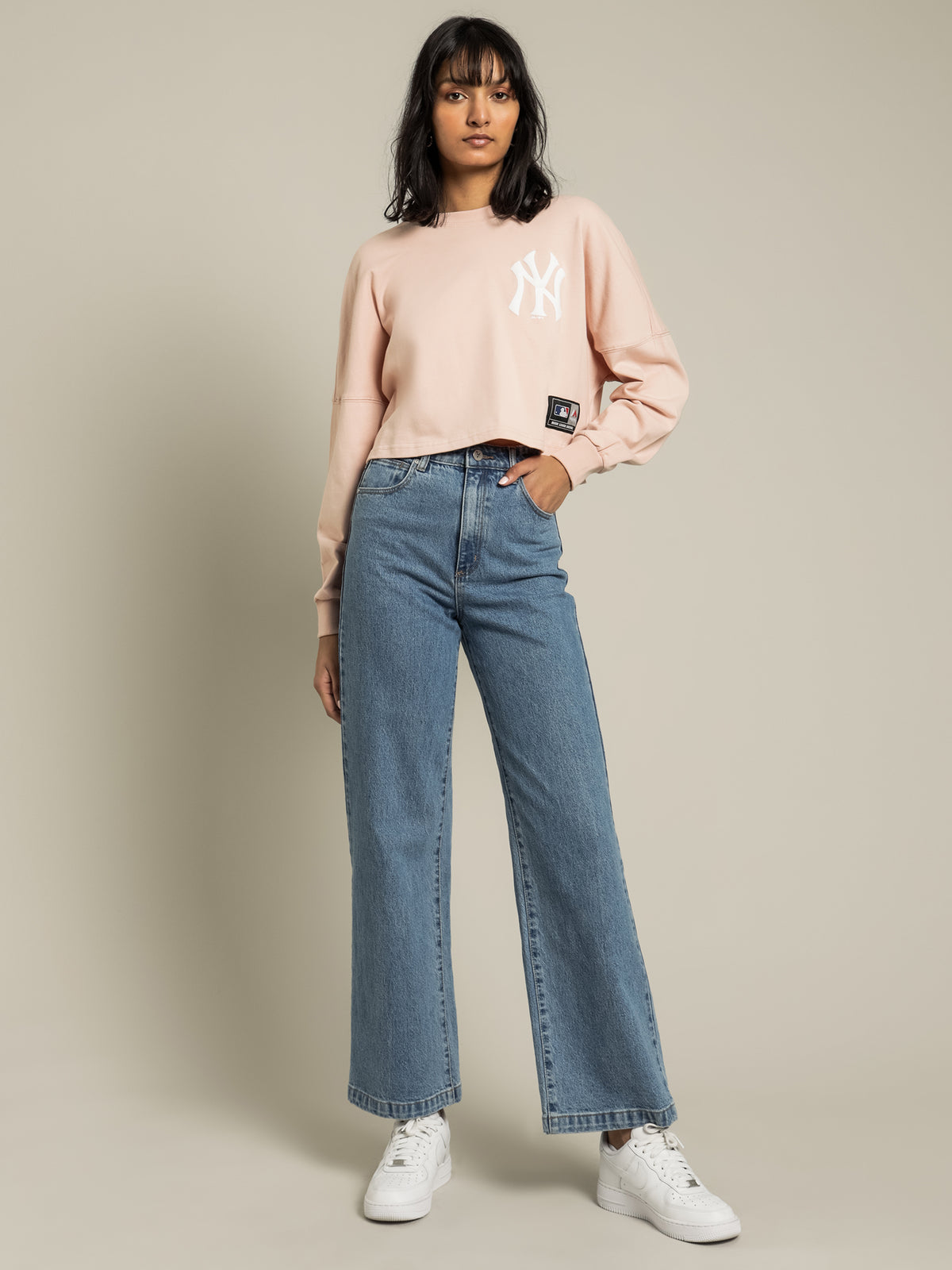 Majestic Rando NY Yankees Long Sleeve Crop T-Shirt | Peach