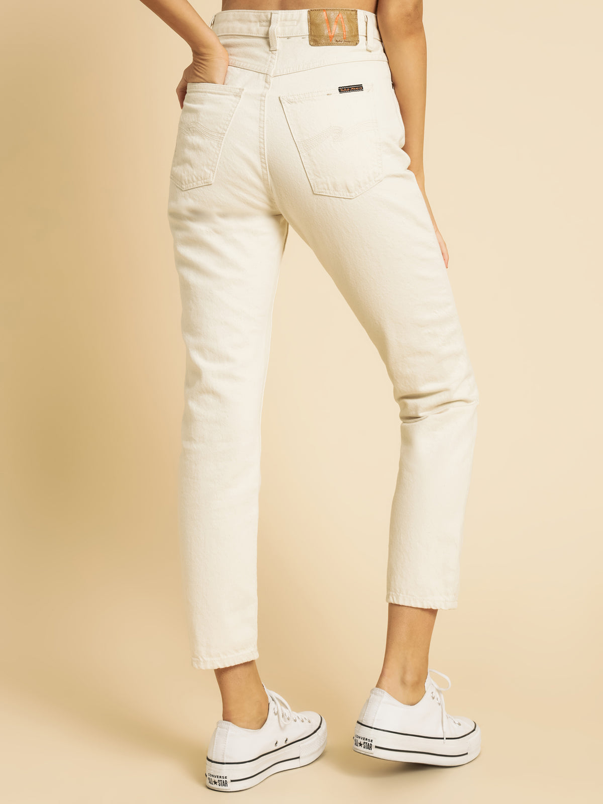 Breezy Britt Slim Jeans in Street Dusty White