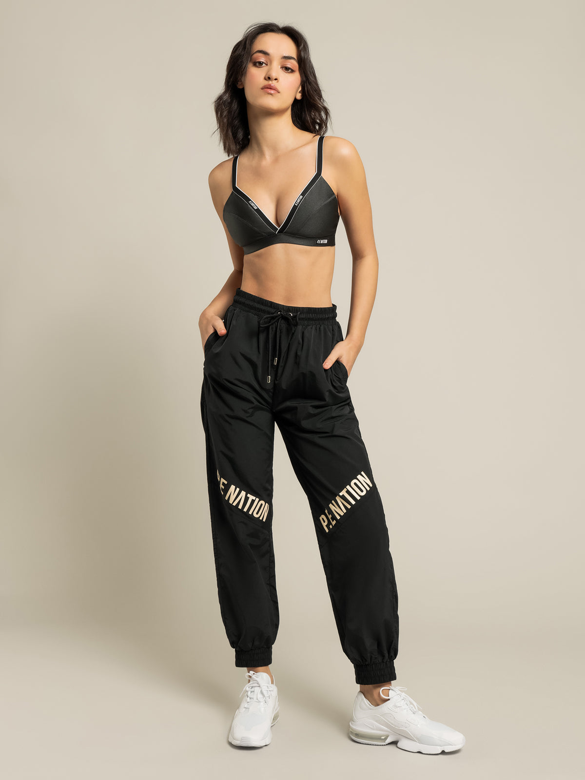 Alliance Trackpants in Black