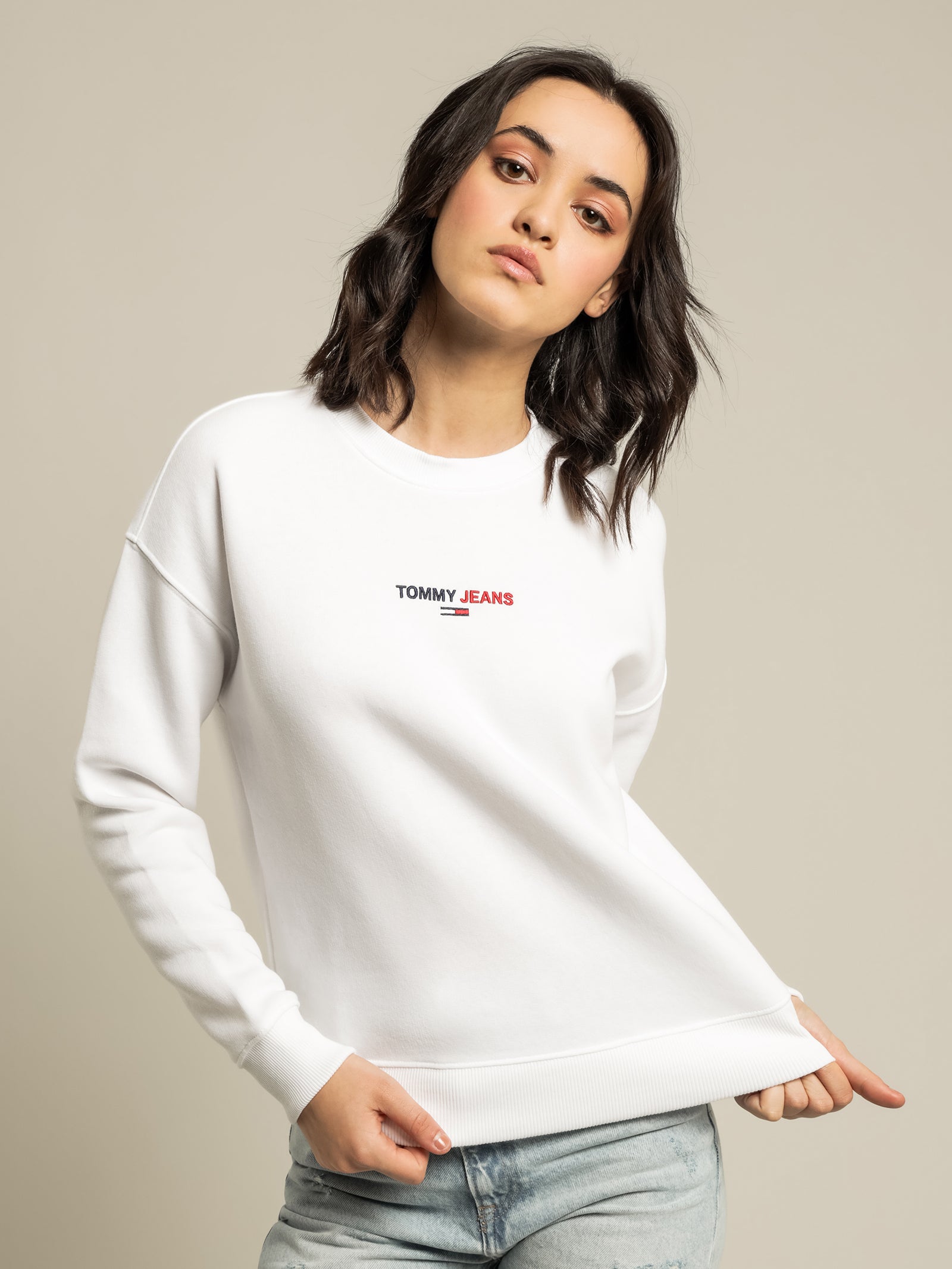 Linear Chest Logo Crew Neck Sweatshirt