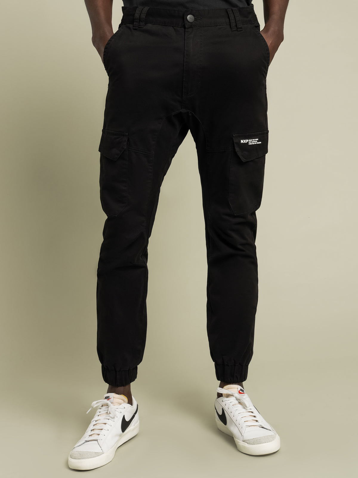 Sabre Fixed Waist Cargo Pants in Black