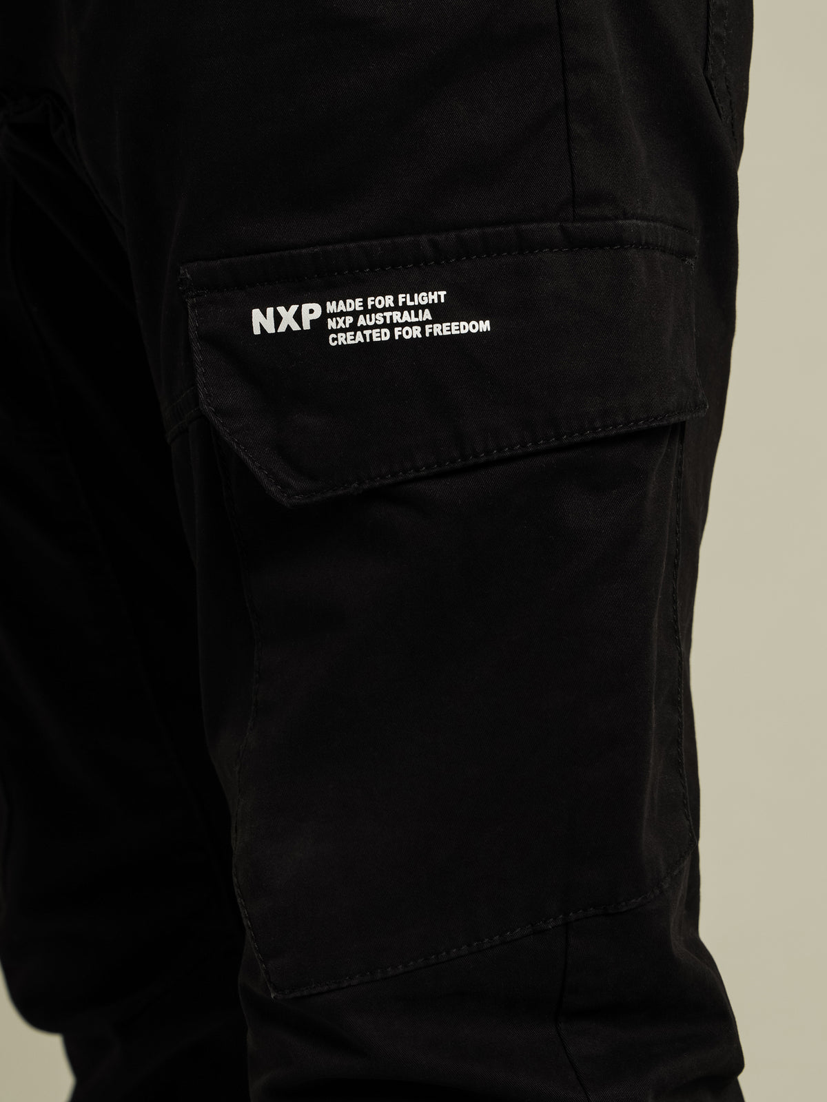 Nena And Pasadena Sabre Fixed Waist Cargo Pants | Black