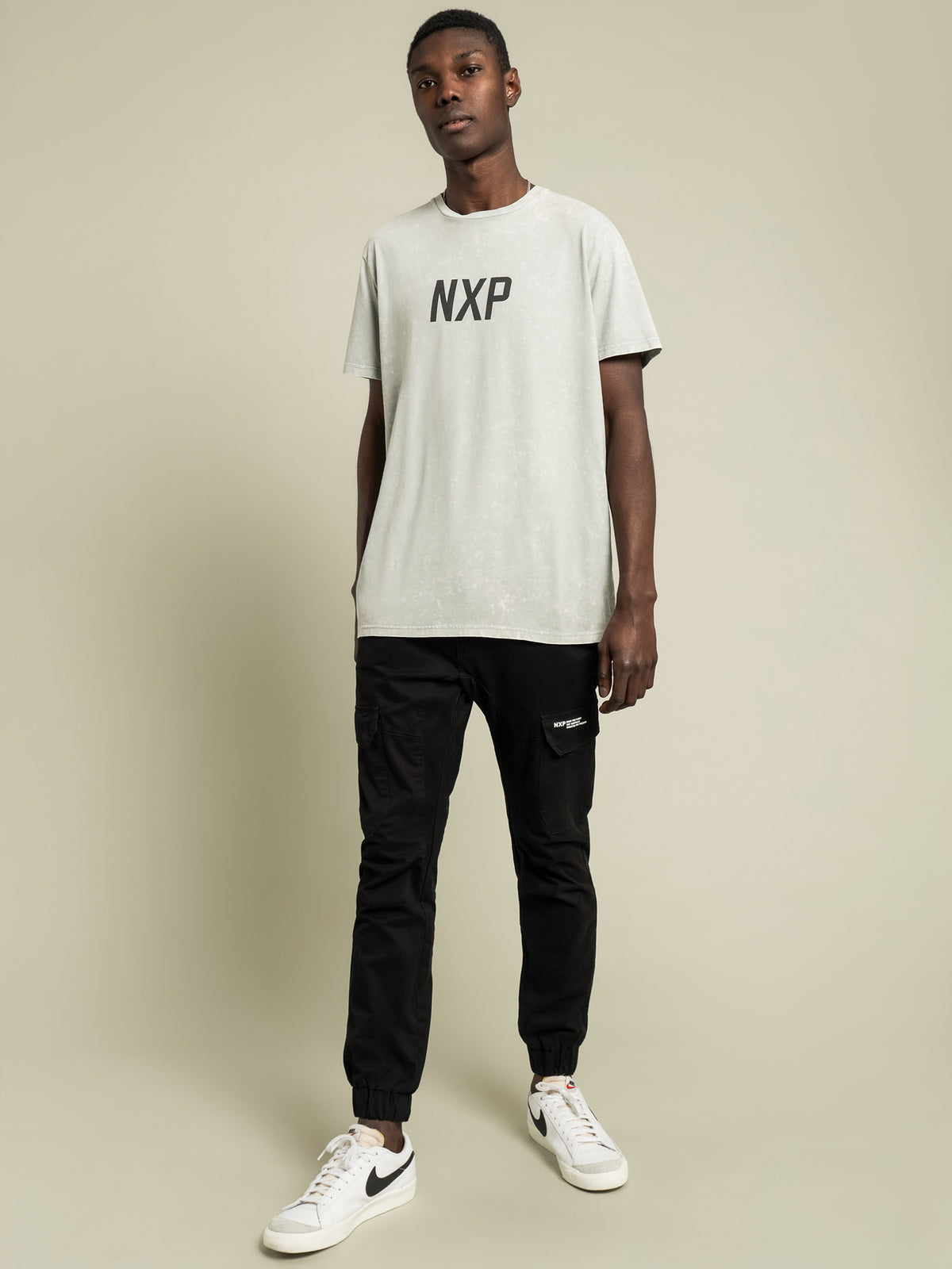 Nena And Pasadena Sabre Fixed Waist Cargo Pants | Black