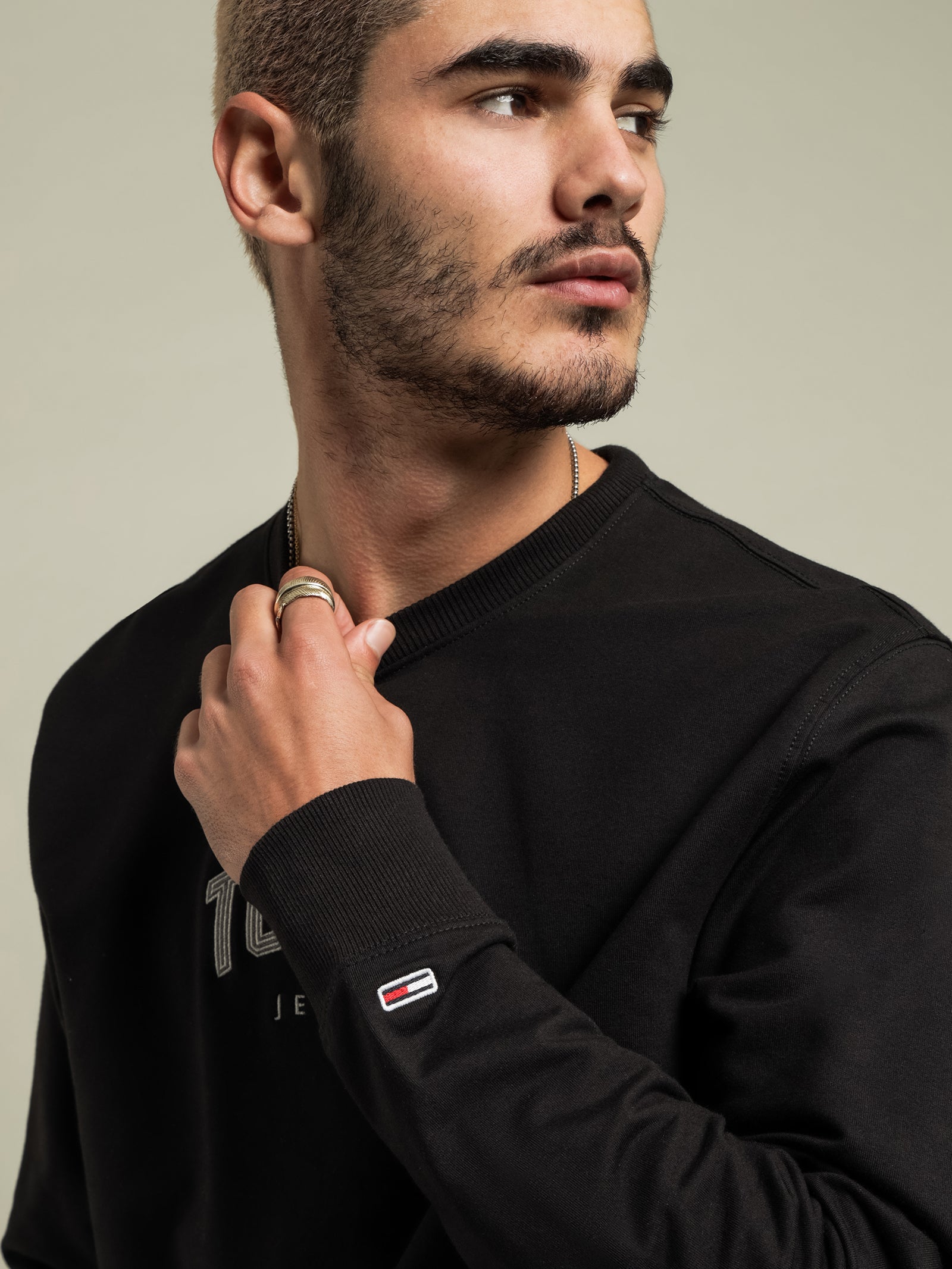 Lightweight Crew Neck Sweatshirt