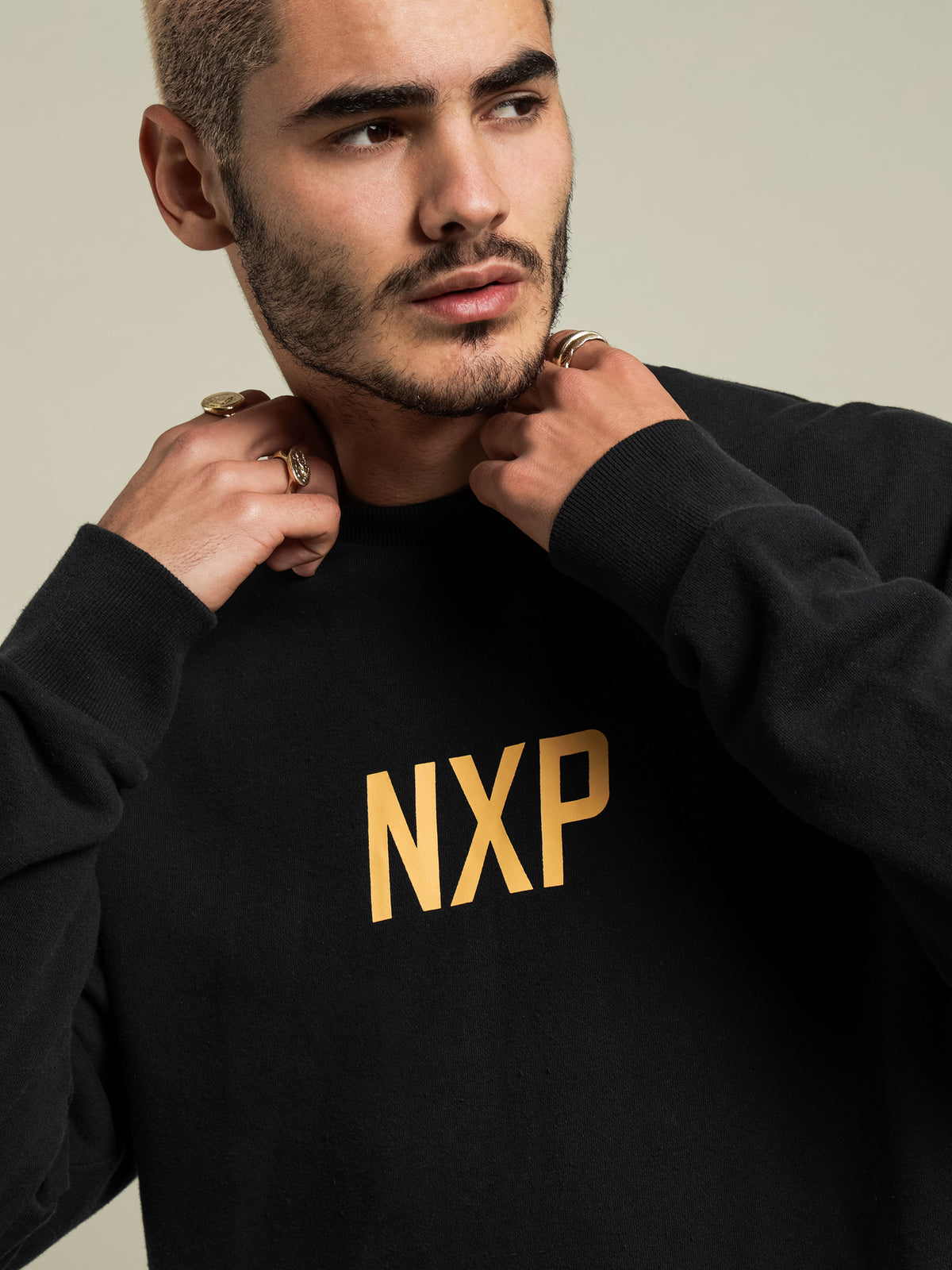 Nena and Pasadena Unfaithful Dual Curved Hem Sweater | Black