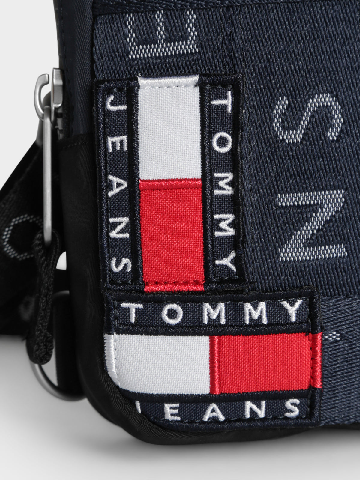 Tommy Hilfiger Cooperate Heritage Reporter Bag | Navy/Red