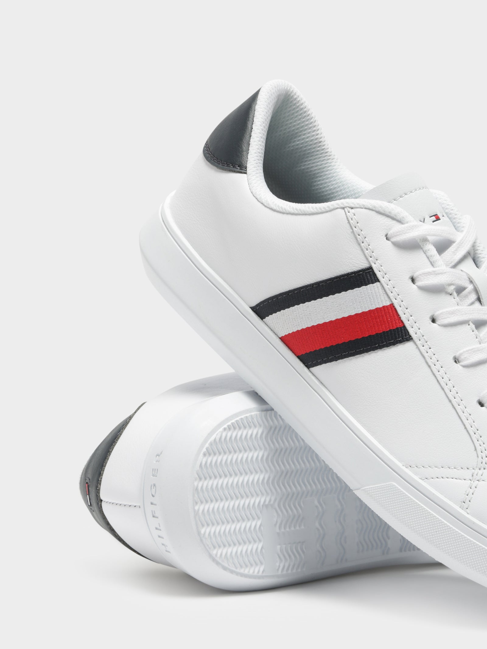 Mens Essential Leather Sneakers