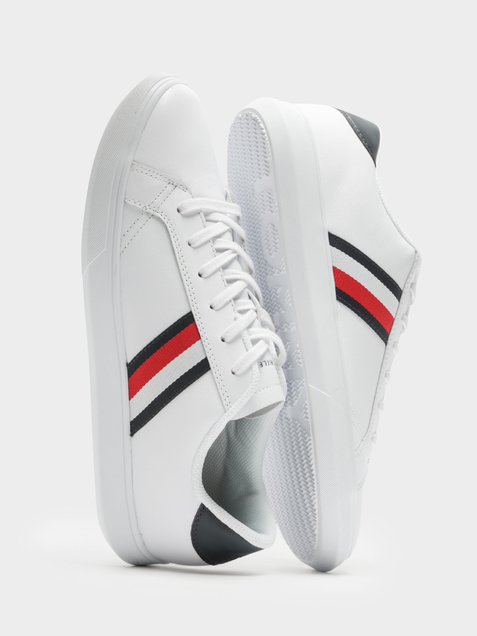 Mens Essential Leather Sneakers