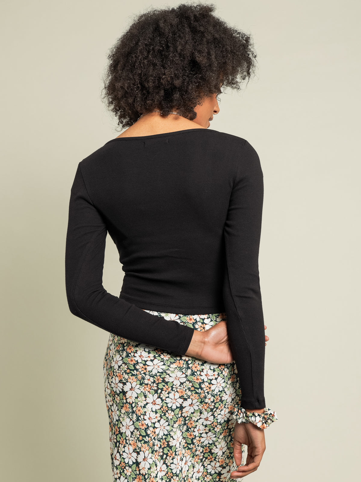 Beyond Her Chelsea Rib Long Sleeve Top | Black