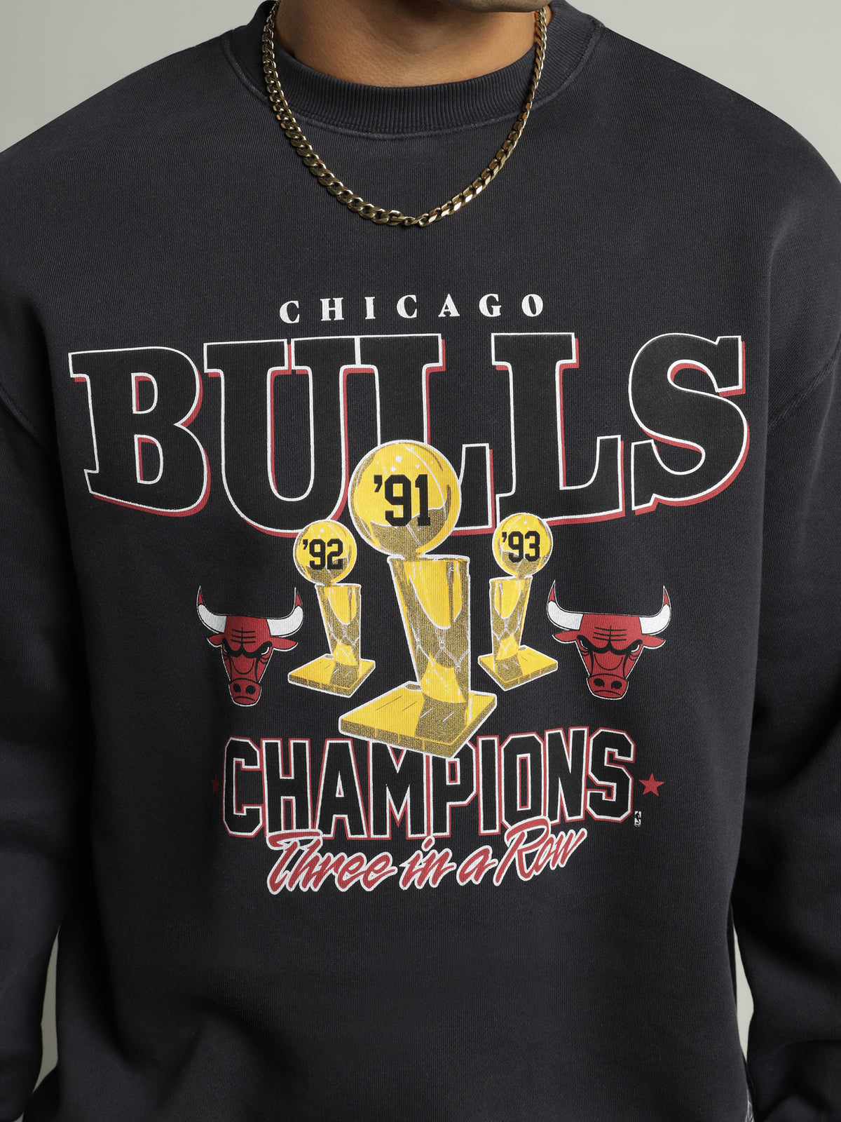 Chicago Bulls Crew in Faded Black