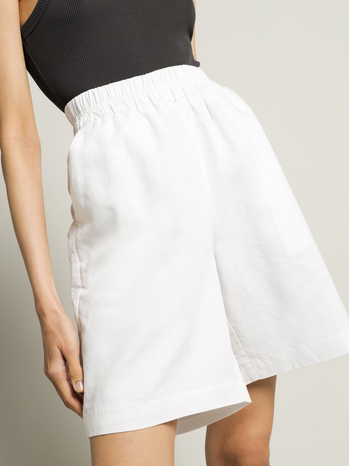 Nima Longline Shorts in White