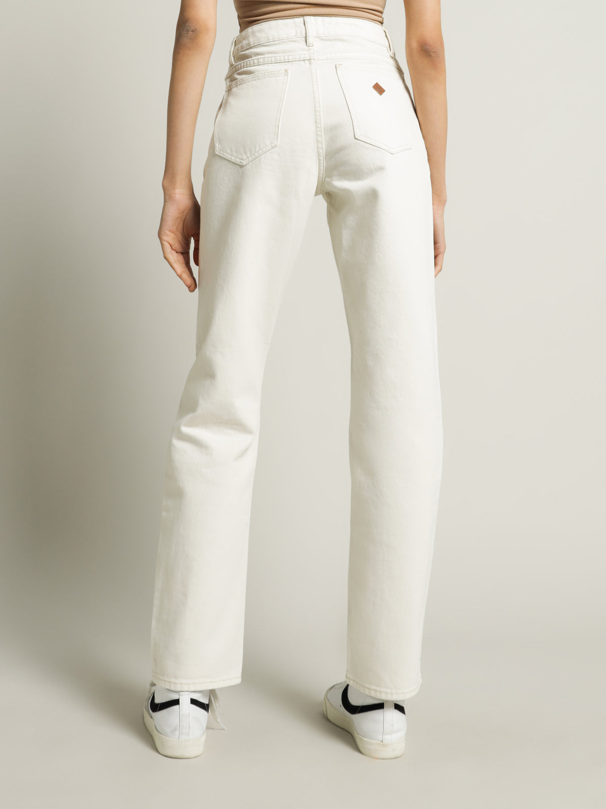 Abrand 94 High Rise Slim Leg  Jeans | Stone Whit