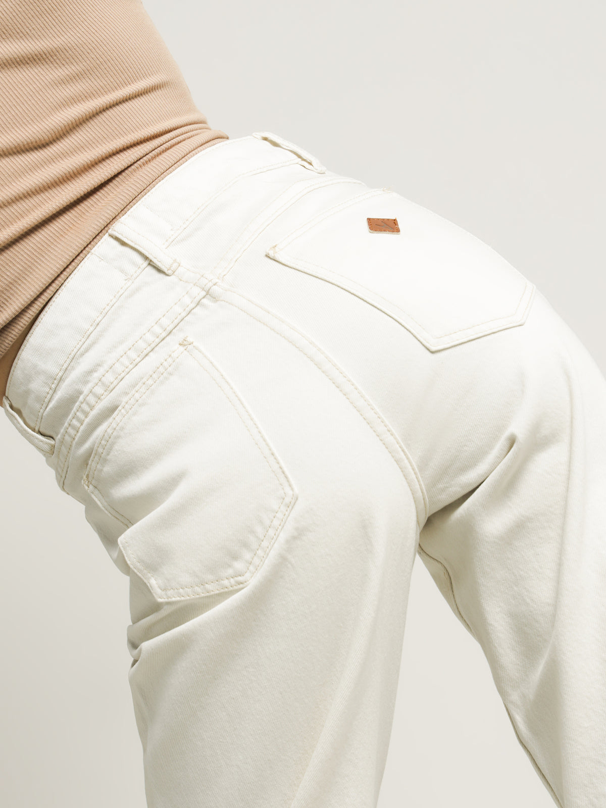 Abrand 94 High Rise Slim Leg  Jeans | Stone Whit