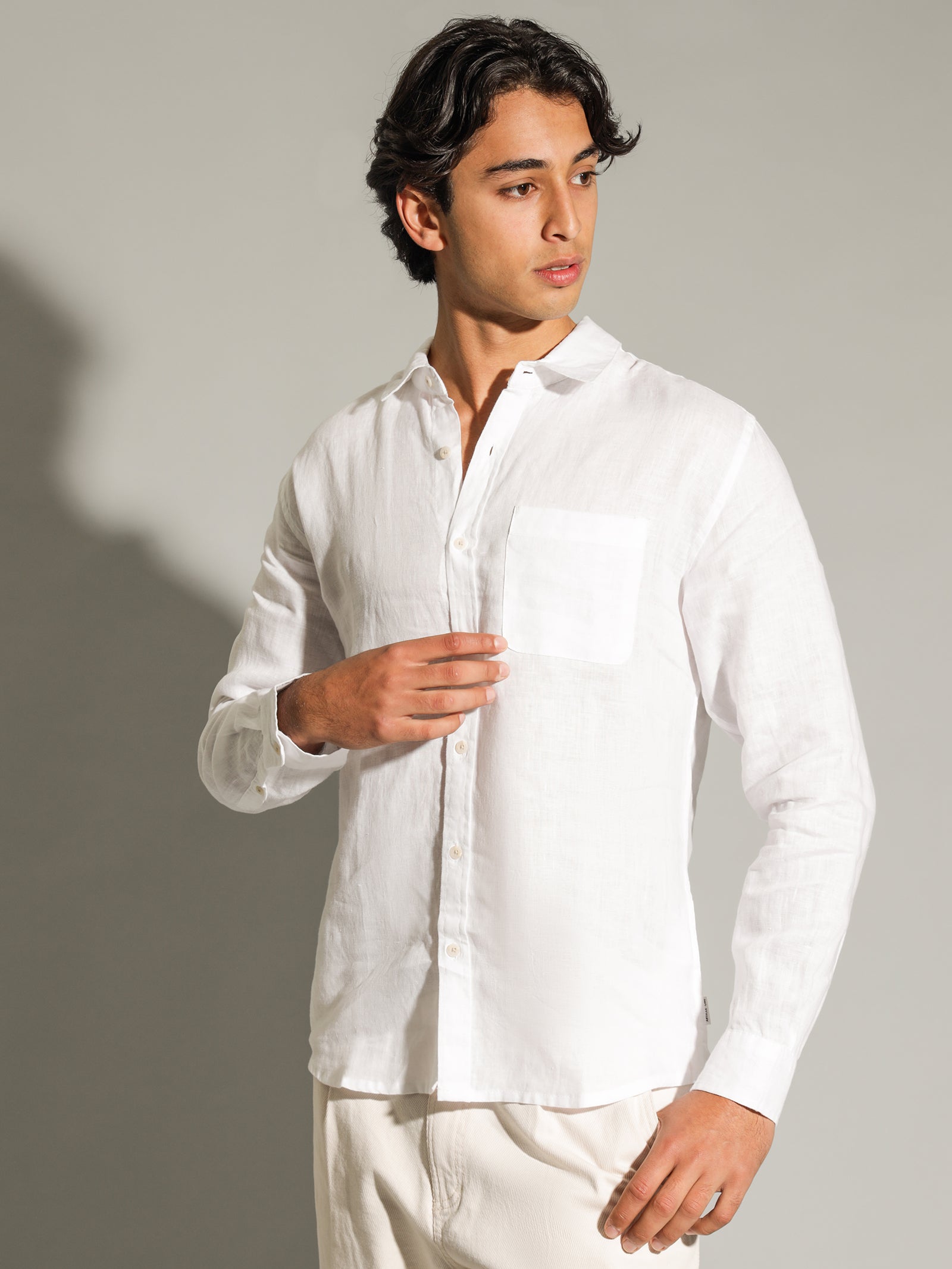 Nero Linen Long Sleeve Shirt in White - Glue Store
