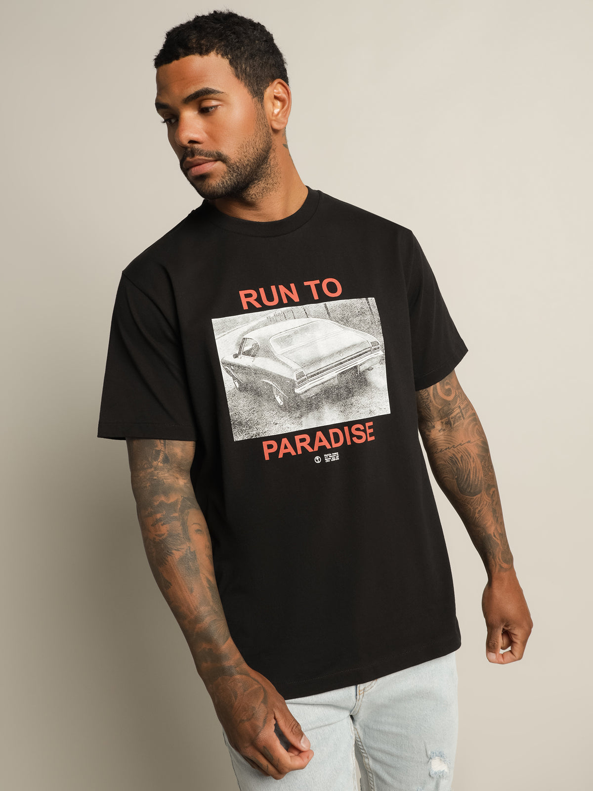 Run To Paradise T-Shirt in Black