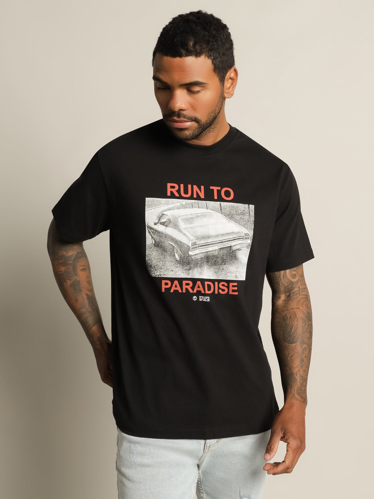 Run To Paradise T-Shirt in Black