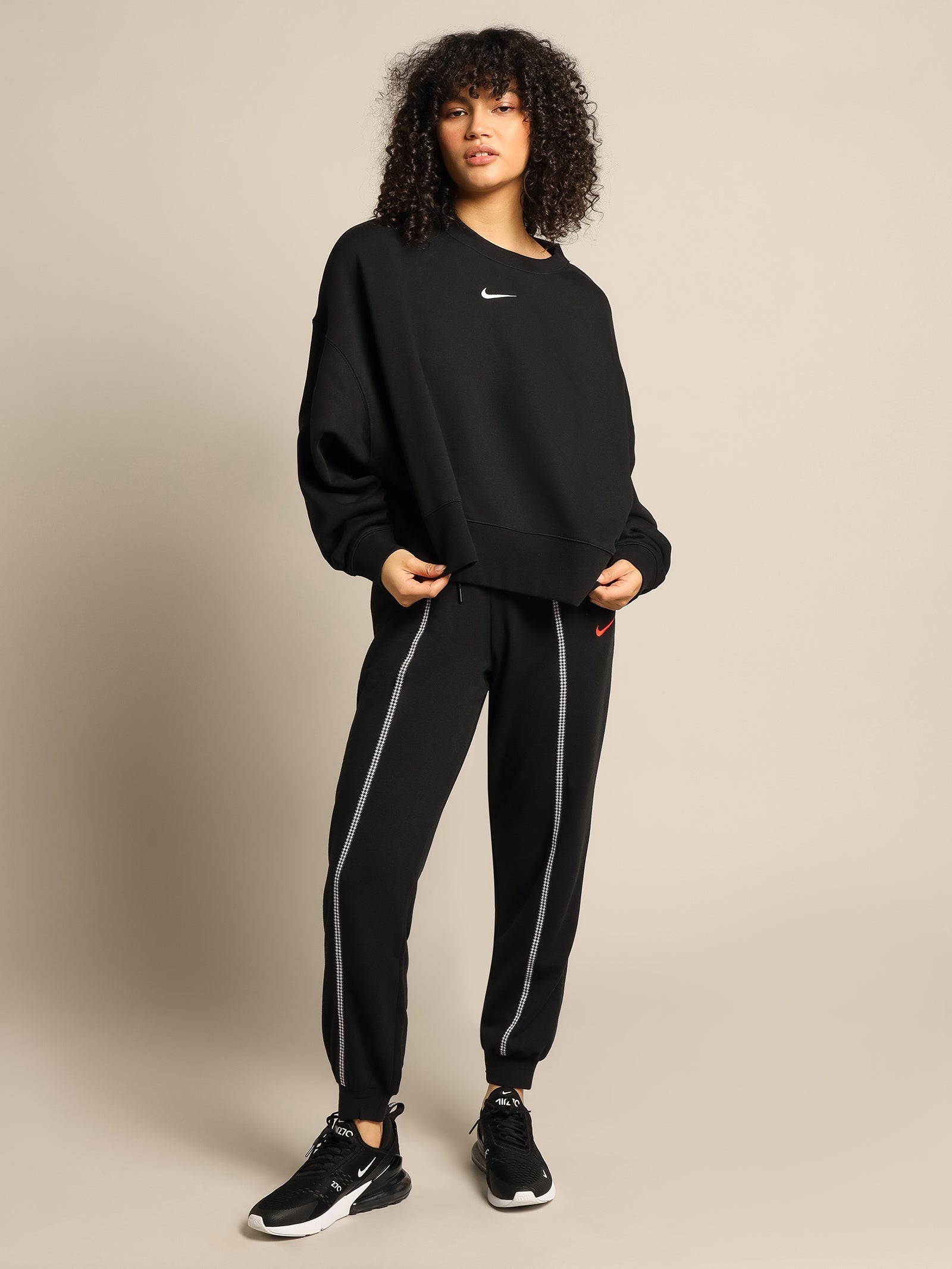 Nike NSW Essential Fleece Crew Sweat Black/White