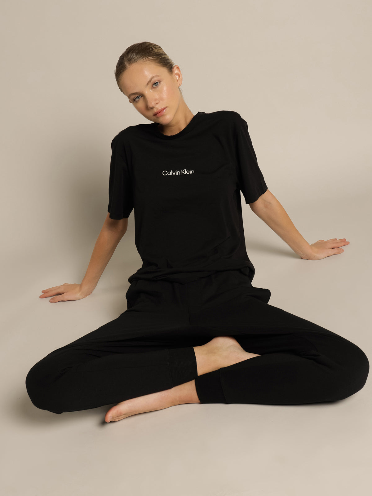 Modern Structure Lounge T-Shirt in Black
