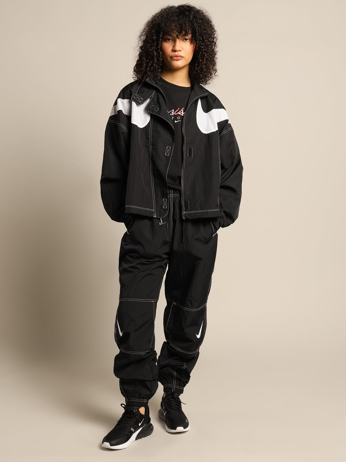 Sportswear Swoosh Repel Jacket in Black &amp; White