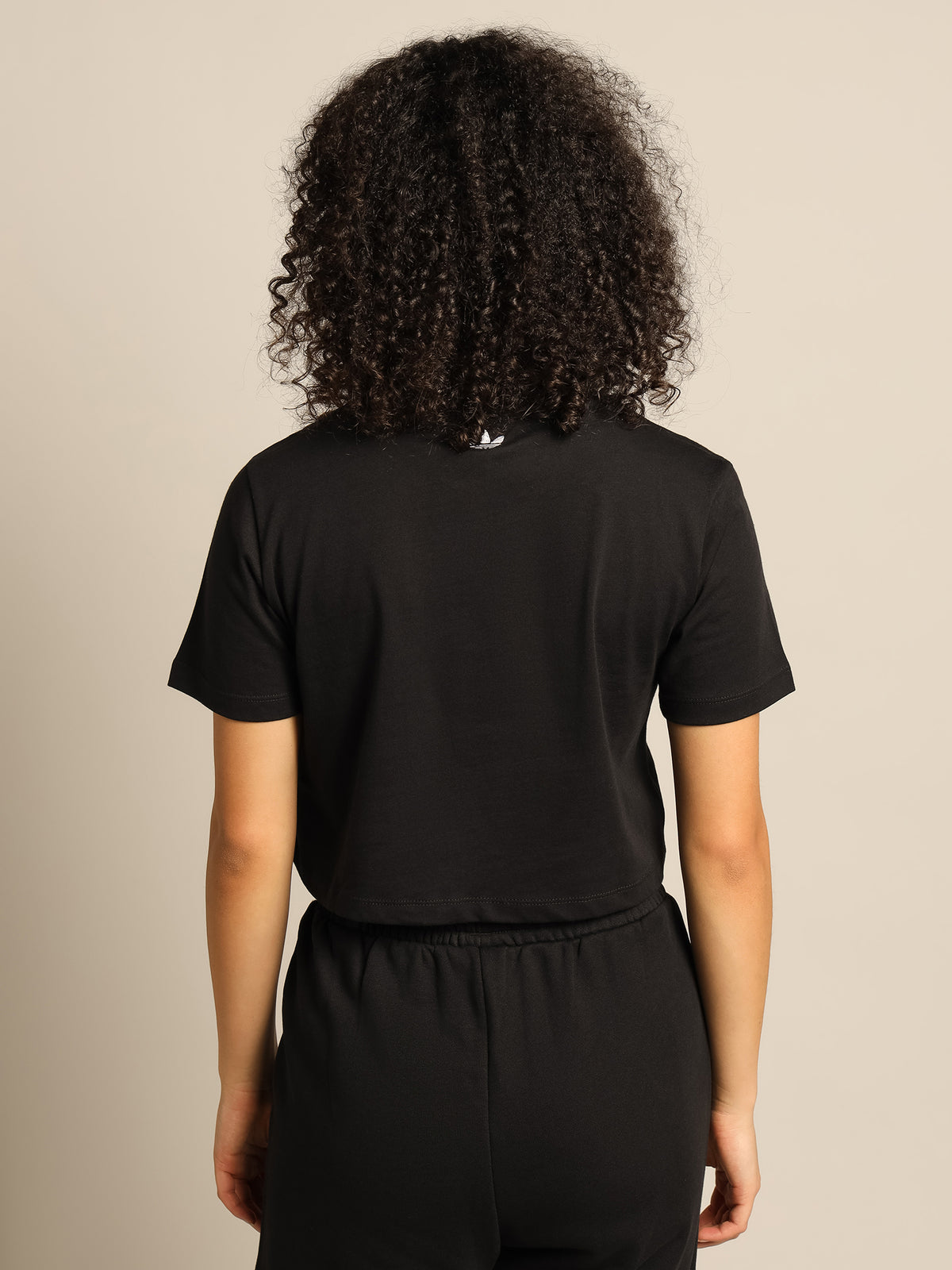 Cropped T-Shirt in Black