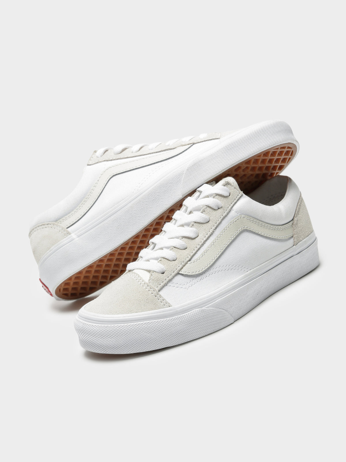 Unisex Style 36 Classic Sport Sneaker in Beige &amp; White