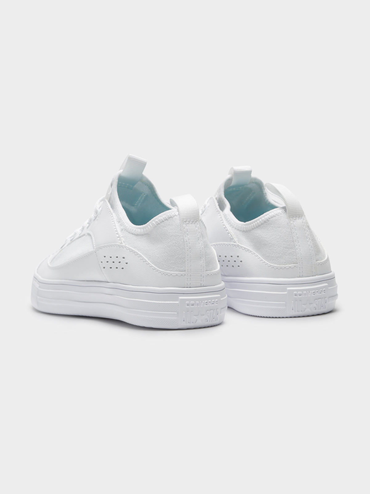 Womens Chuck Taylor Wave Ultra Ox in White
