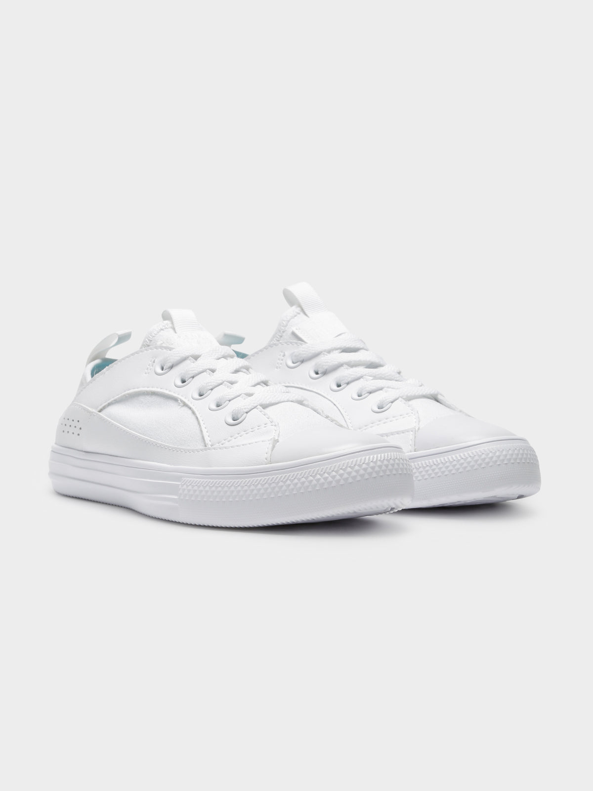 Womens Chuck Taylor Wave Ultra Ox in White