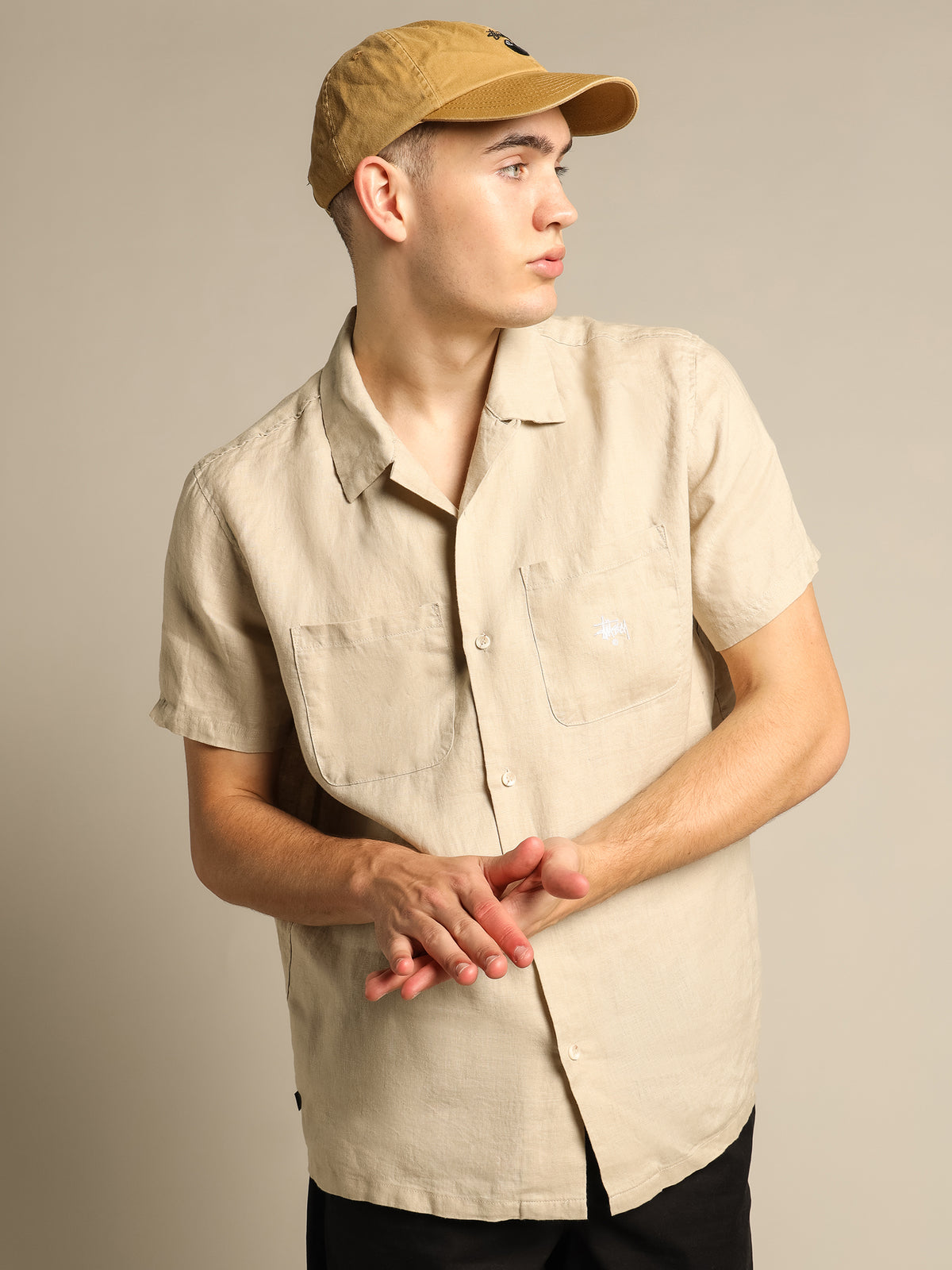Linen Short Sleeve Shirt in Taupe