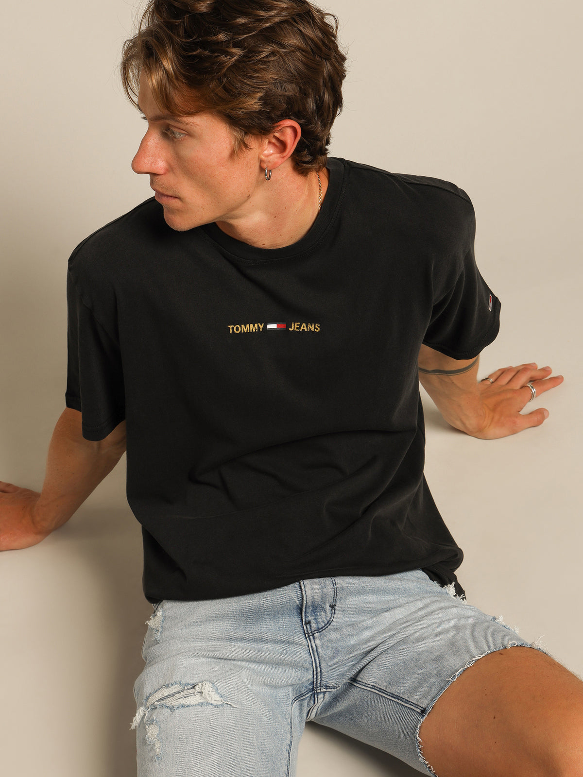 Tommy Hilfiger Linear Logo T-Shirt | Black