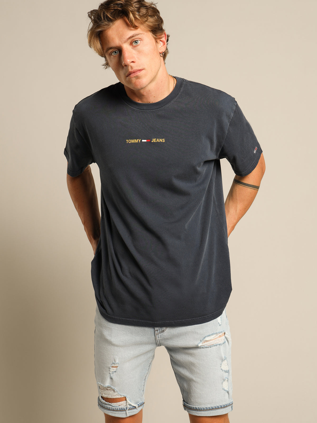 Linear Logo T-Shirt in Navy Blue