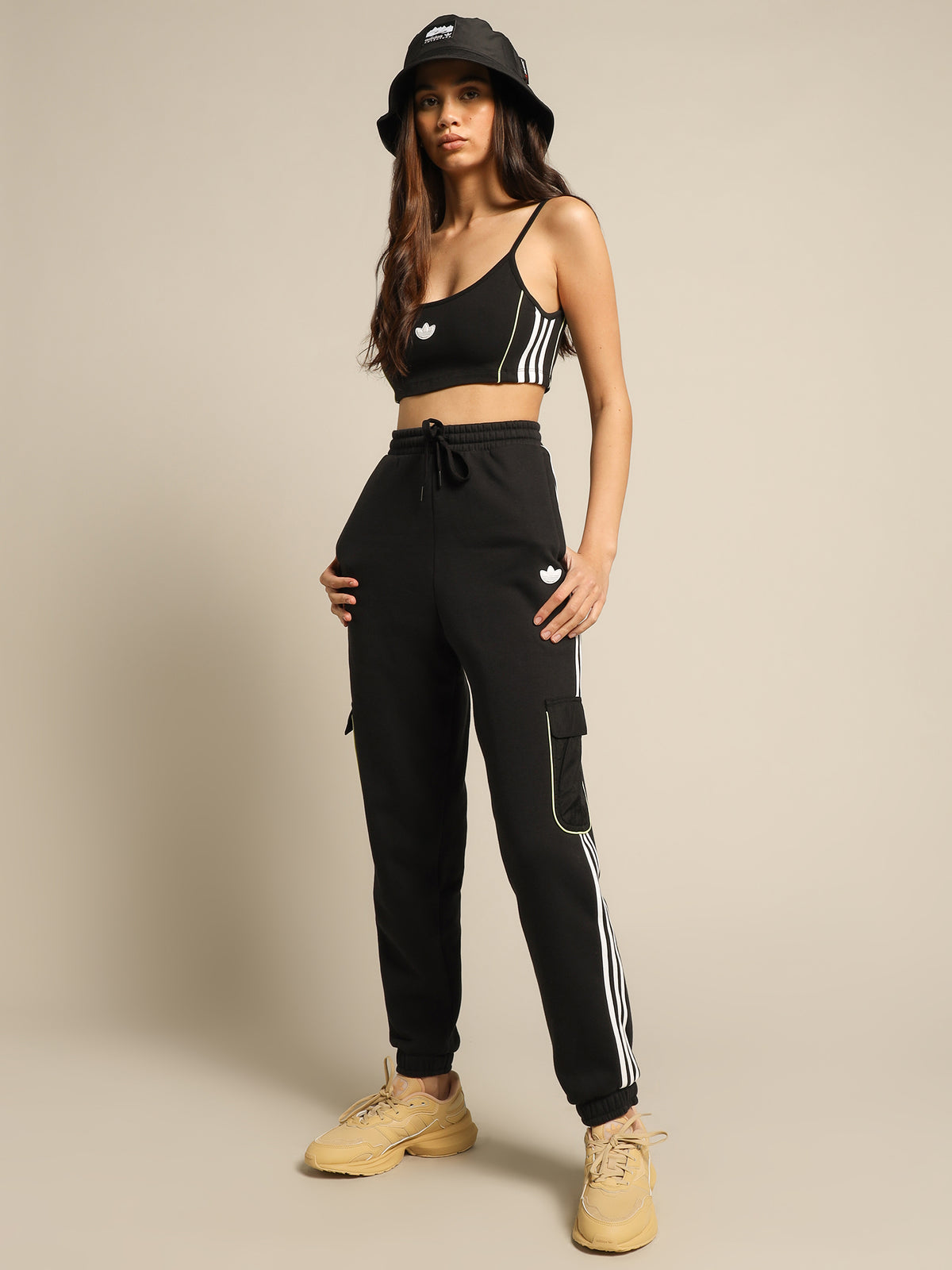 Trefoil Moments Trackpants in Black