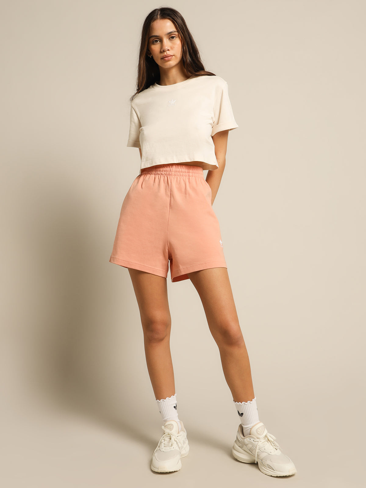 Adicolor Essentials Shorts in Ambient Blush