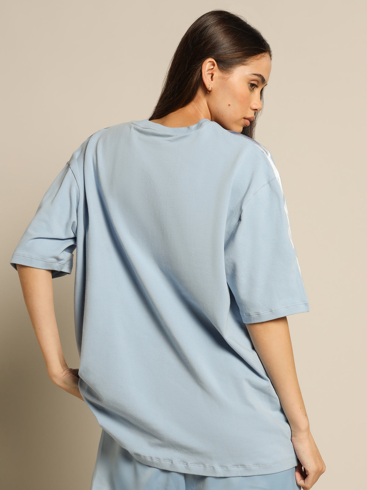 Adicolour Classic Satin Tape T-Shirt in Ambient Sky