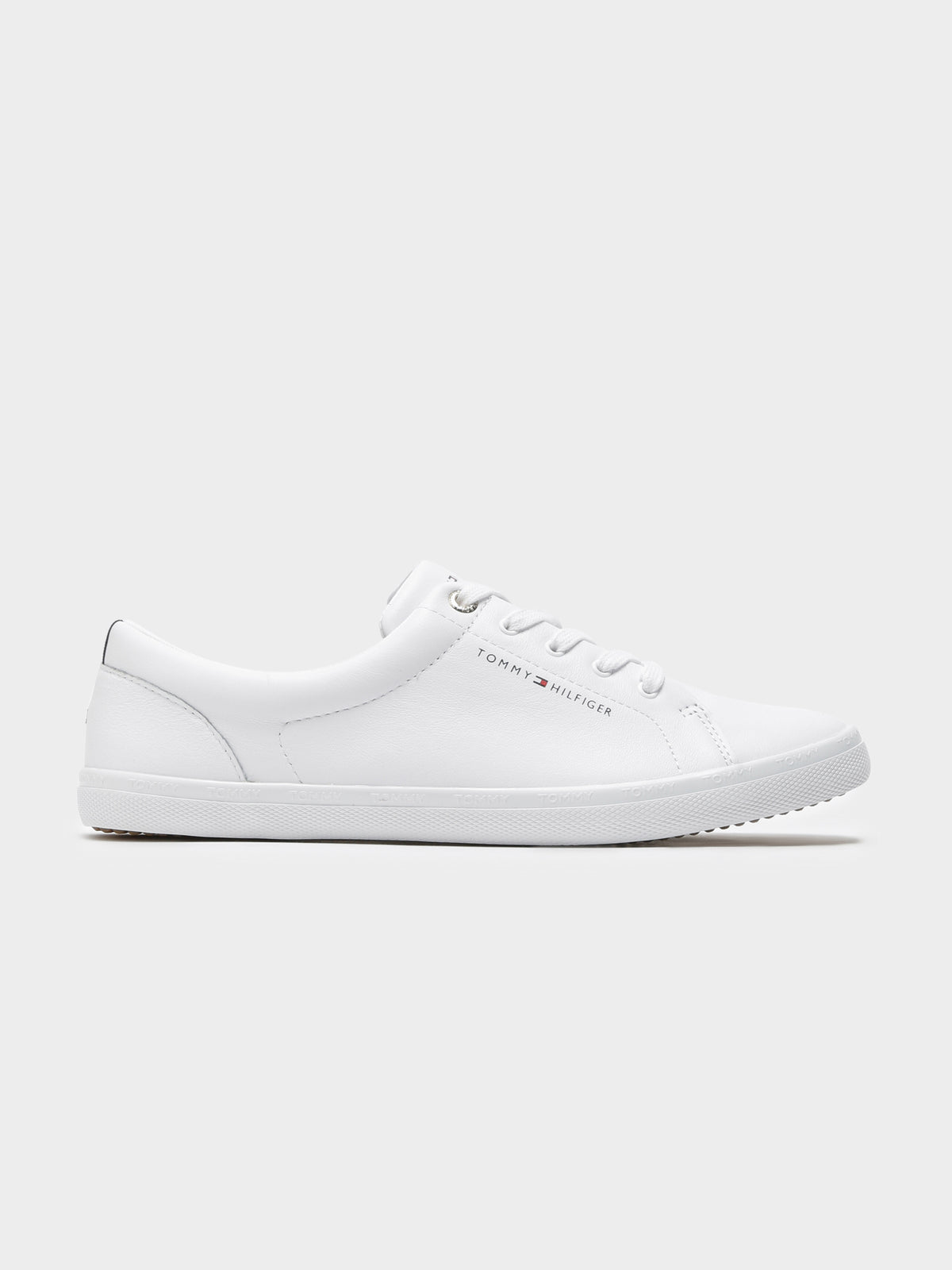 Tommy Hilfiger Women's Feminine Everyday Sneaker | White