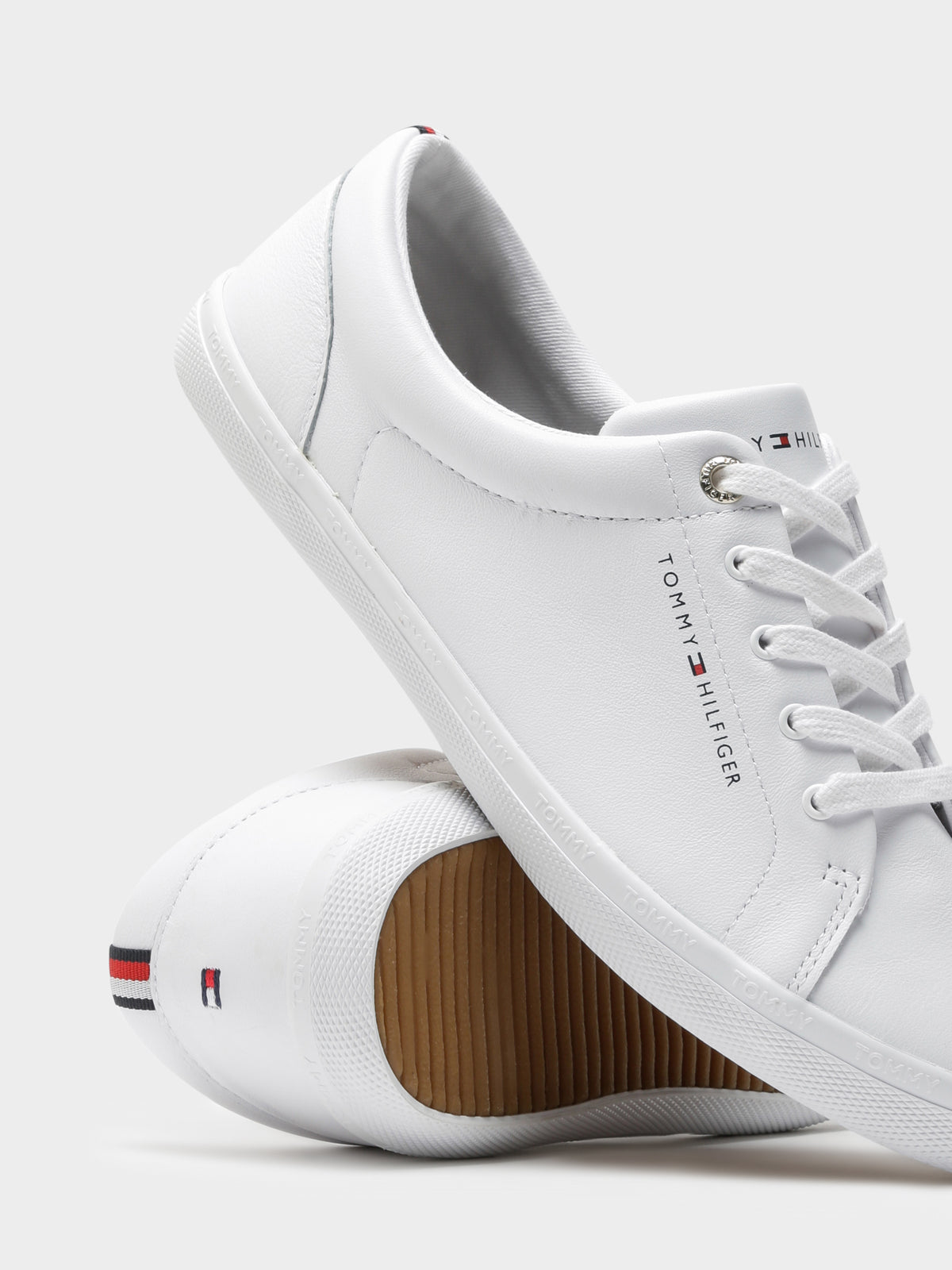 Tommy Hilfiger Women's Feminine Everyday Sneaker | White