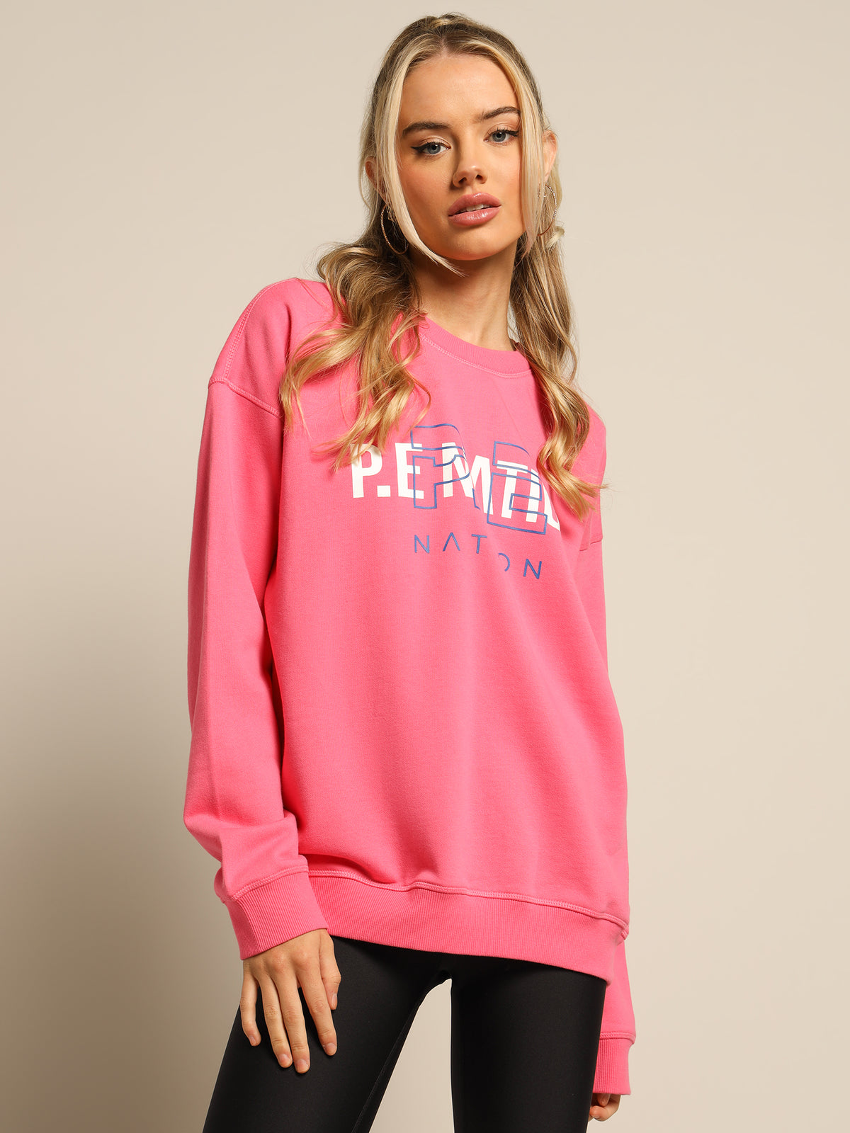 Unity Sweat in Knockout Pink