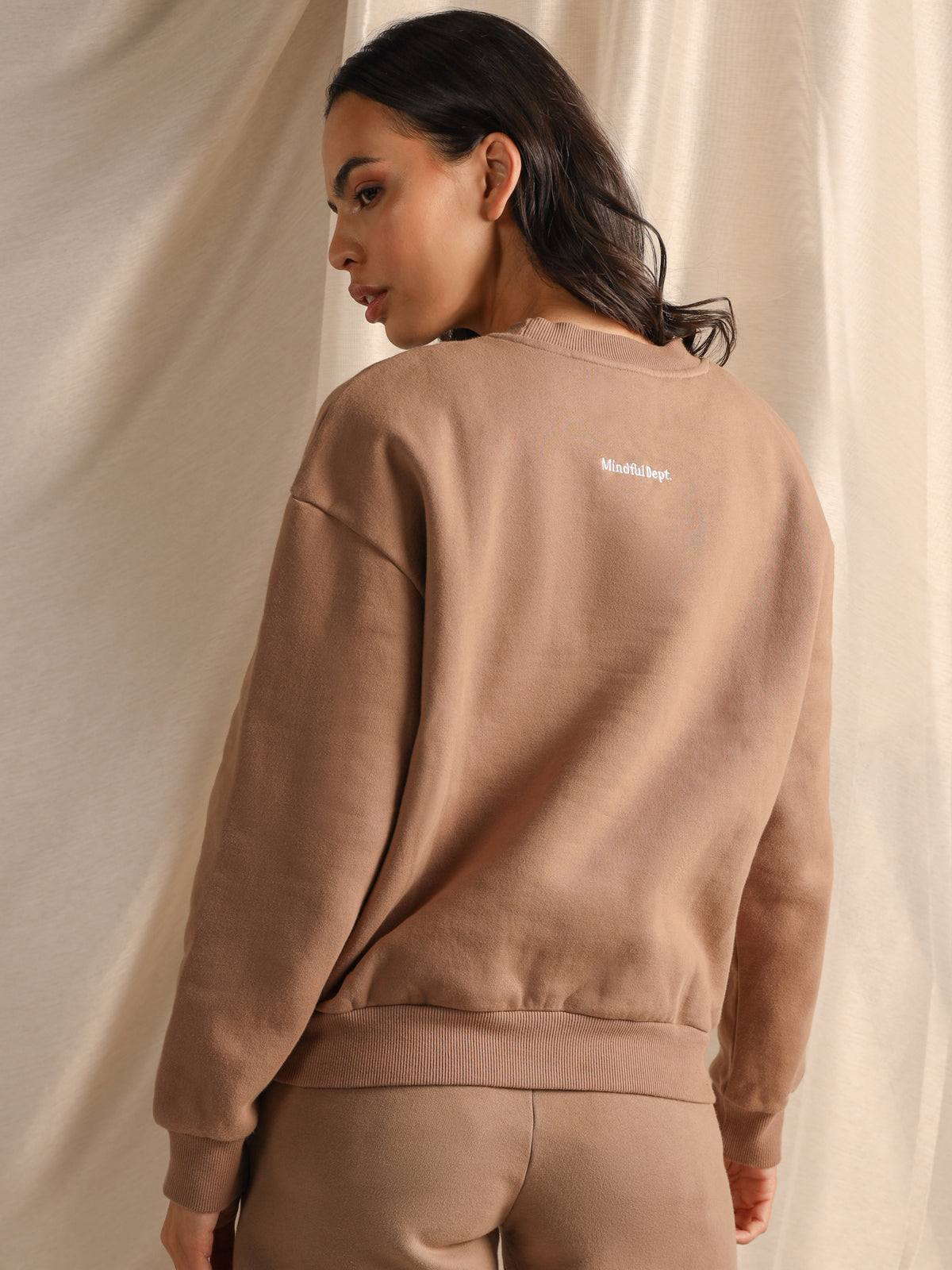 Relaxo Sweater in Taupe