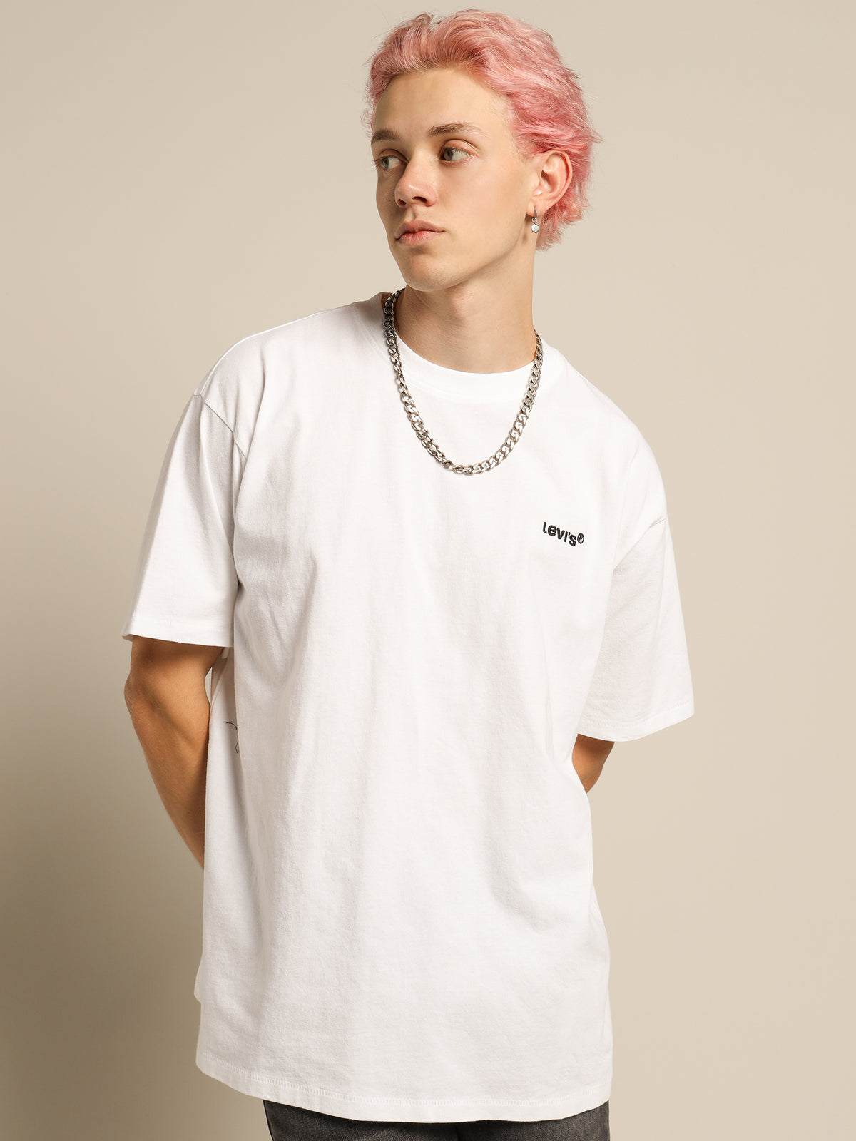 Red Tab Vintage T-Shirt in White