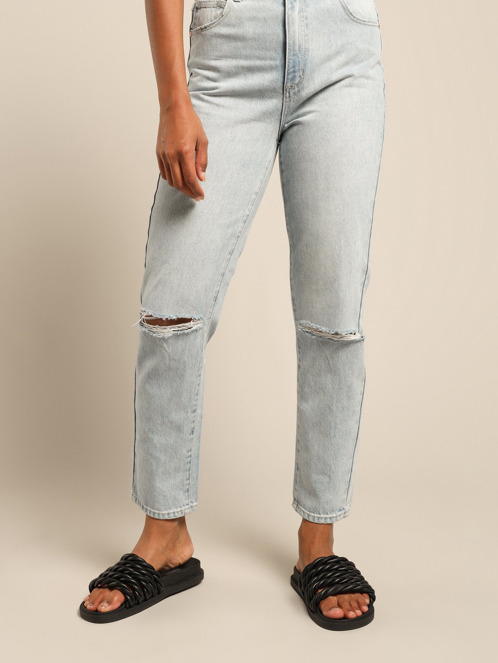 A 94 High Slim Jean