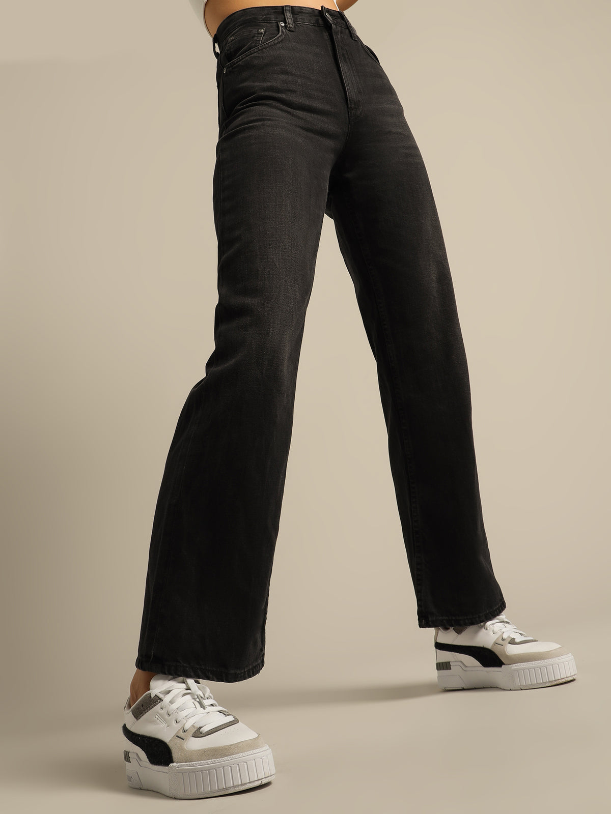 Clean Eileen Jeans in Shimmering Black