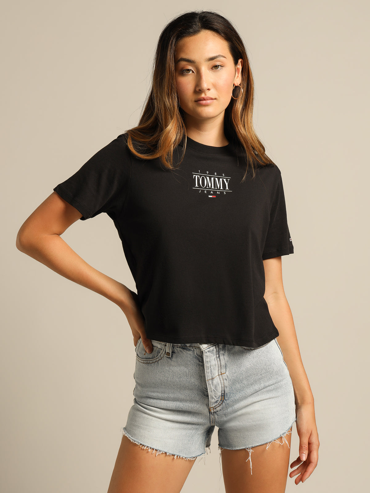 Essential Cropped Logo T-Shirt in Black
