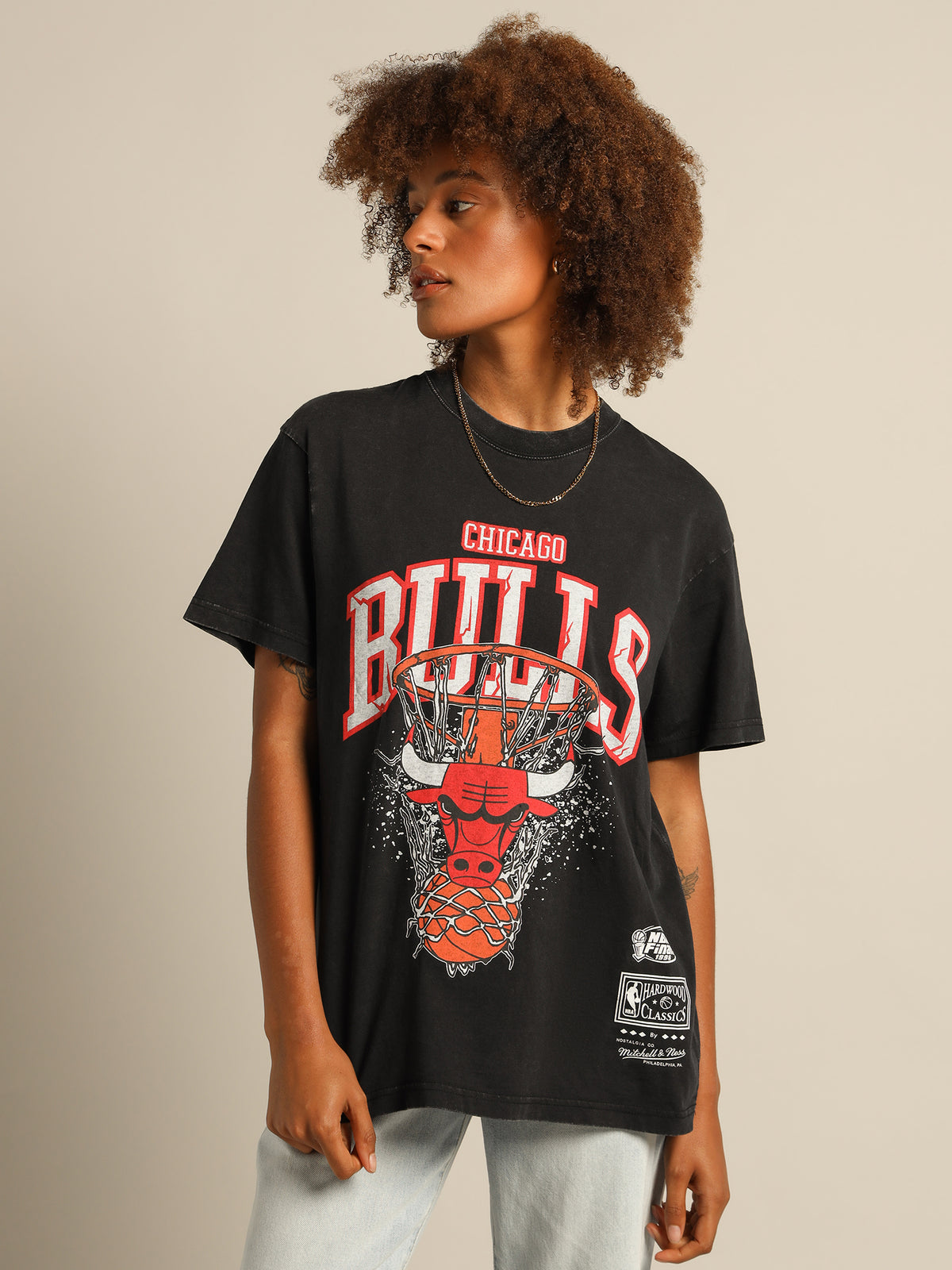 Vintage Arch Boxy Bulls T-Shirt in Faded Black