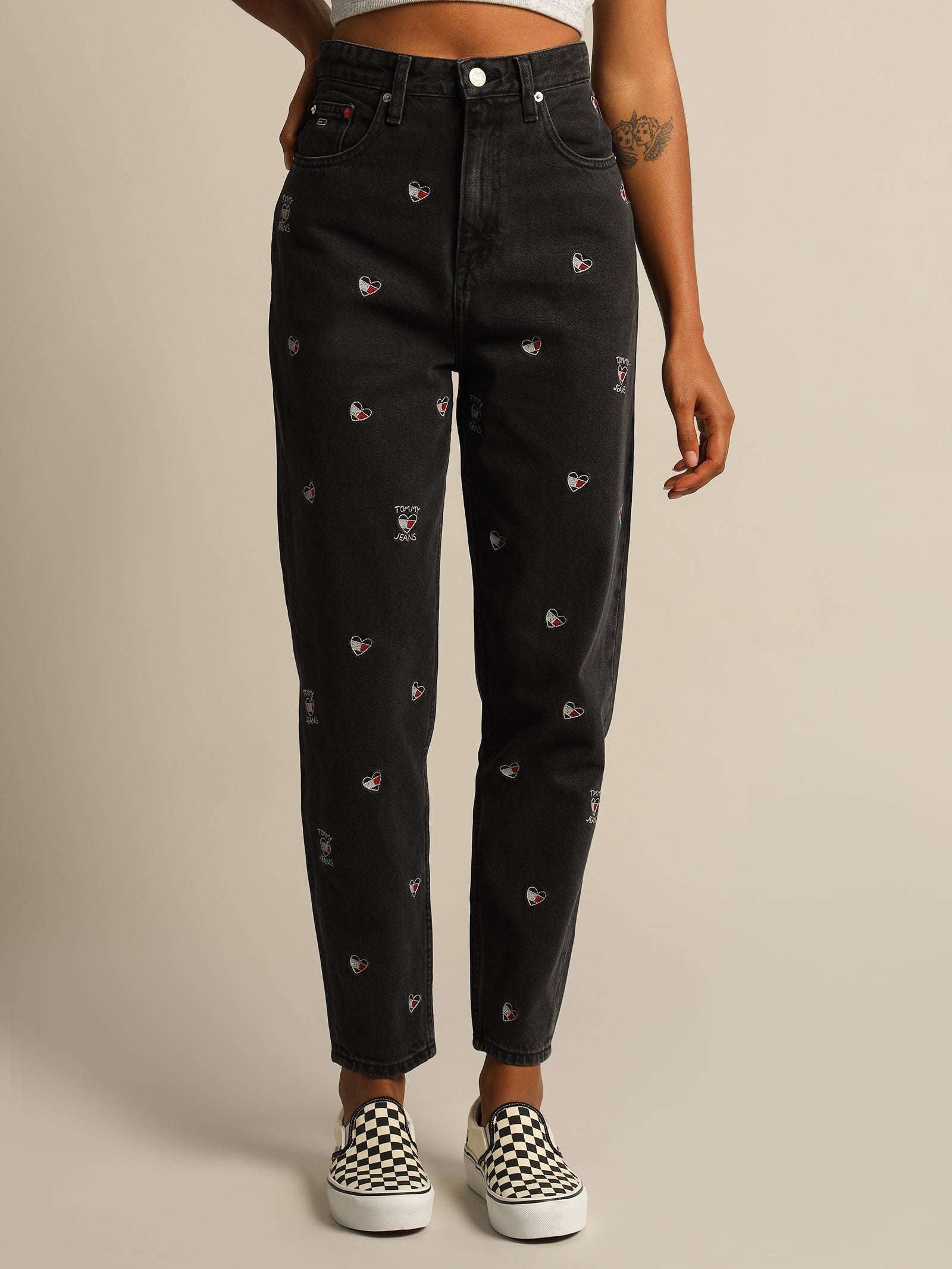 Tommy Jeans Mom Jean Ultra High Rise Tapered Ultra High-Rise