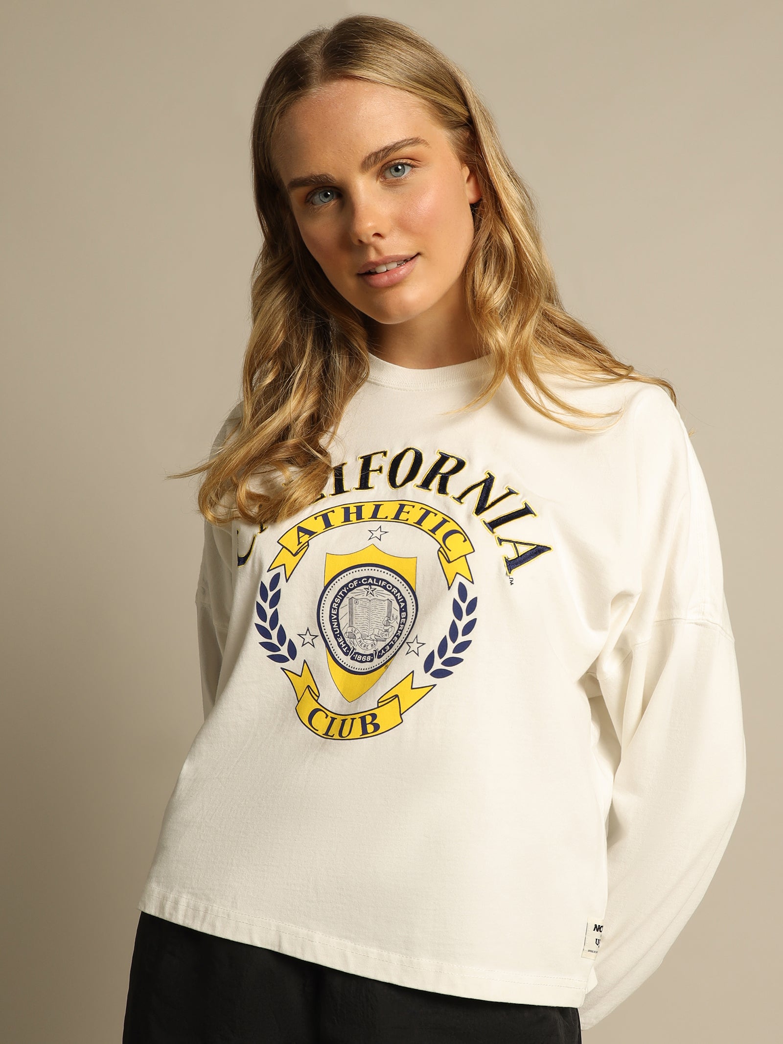 NCAA Men's Logo Short-Sleeve T-Shirt - Arizona Wildcats