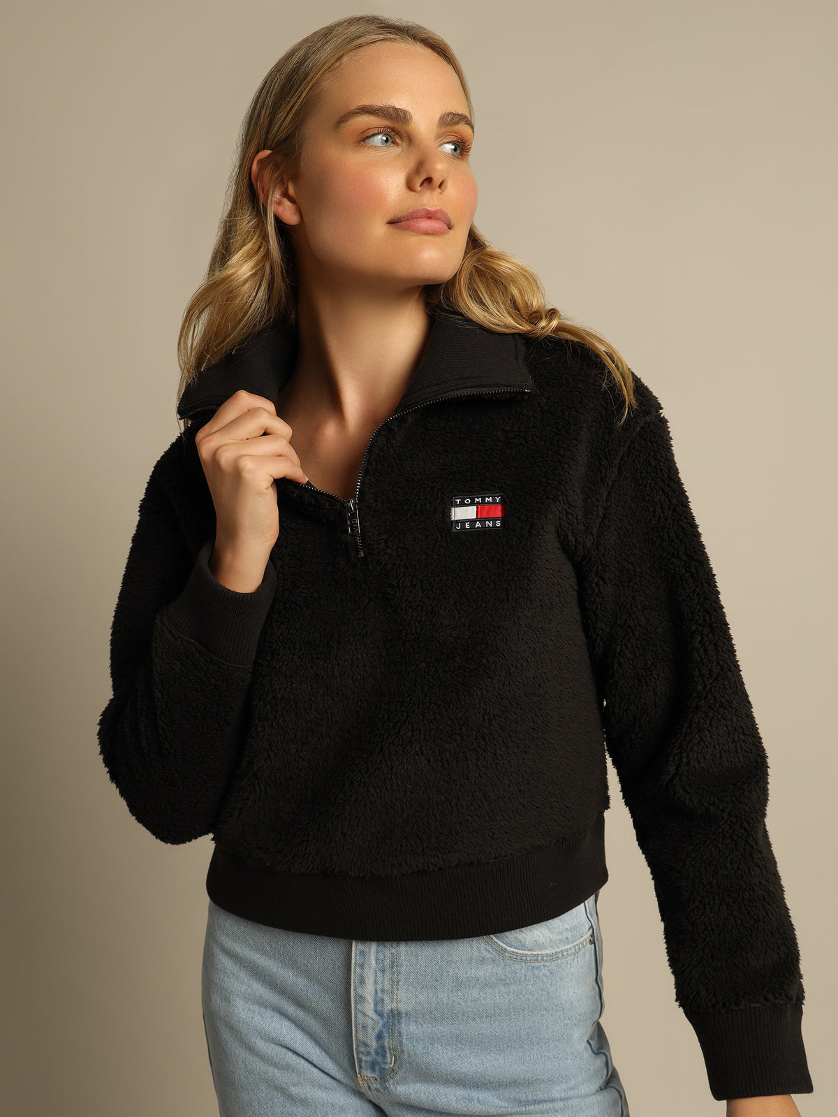 Boxy Plush Fleece Sweatshirt in Black